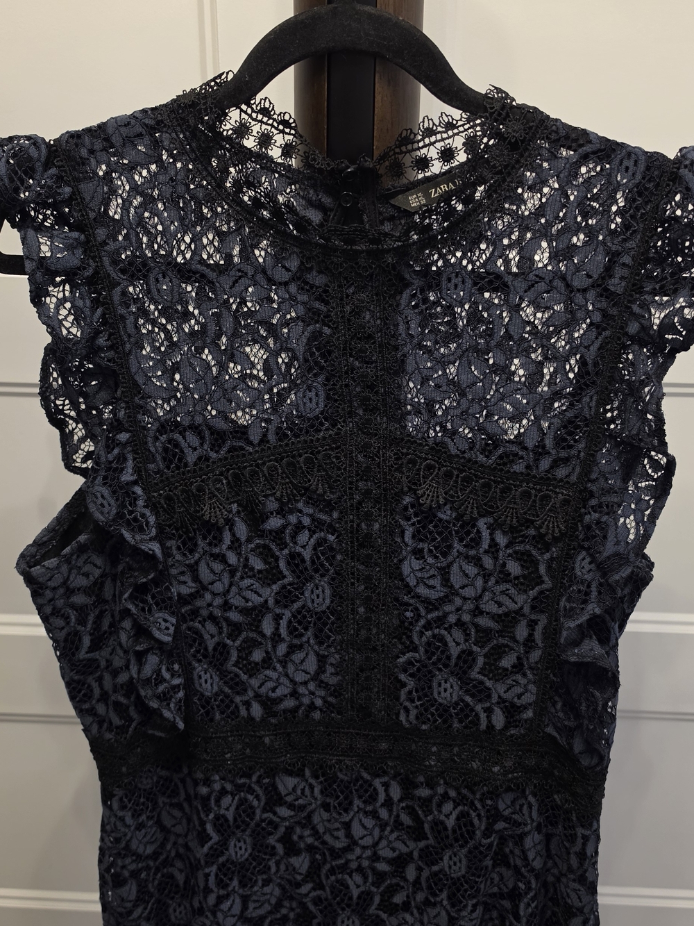 Zara Navy Lace Sleeveless Dress